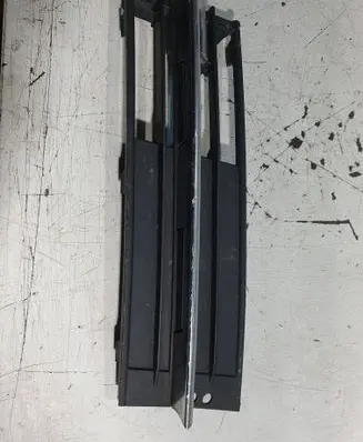 BMW 7 F01 F02 F03 F04 Front bumper lower grill 18648510