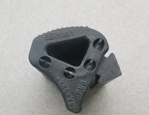 Volkswagen PASSAT B5 Hood Support Bracket (s) 3B0823493