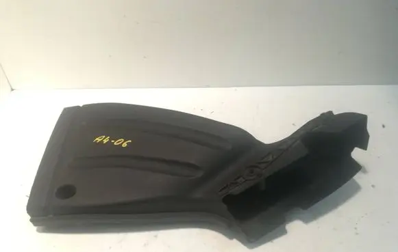 Audi A4 S4 B7 8E 8H Air intake duct part 8E0129618H