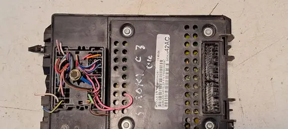 Jeep Grand Cherokee (WJ) Fuse module 56042942AC P56042942AC T4603WD61