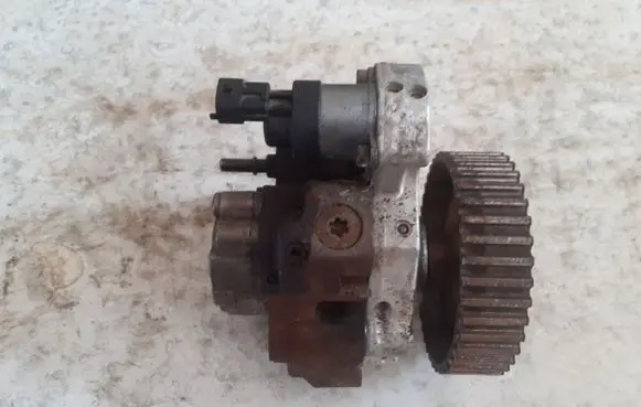 Renault Laguna II Fuel injection high pressure pump 0445010031 8200055072