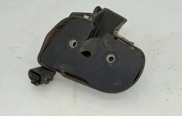 Volkswagen Caddy Sliding door lock 2K5843604
