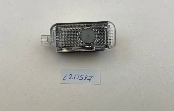 Audi A4 S4 B9 8W Front seat light 4G0052135D 10R057651