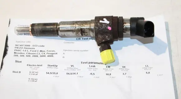 Ford Focus Fuel injector 9802448680