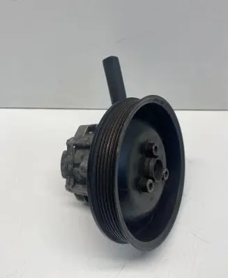 Volkswagen Crafter Power steering pump 074121031