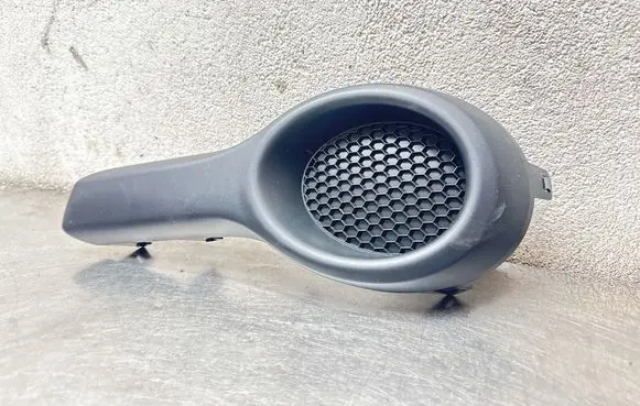 Opel Agila A Front bumper lower grill 93193204 7176152K0