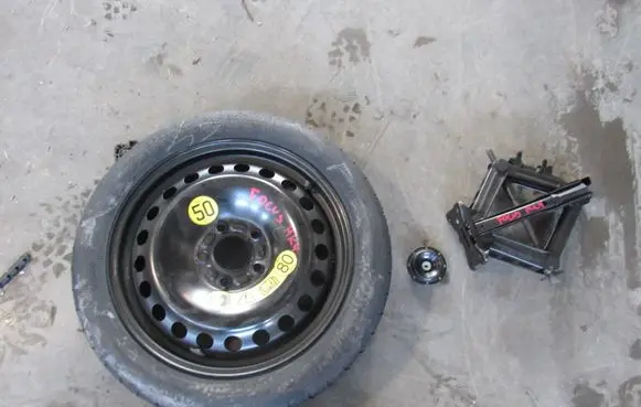 Ford Focus R16 spare wheel 