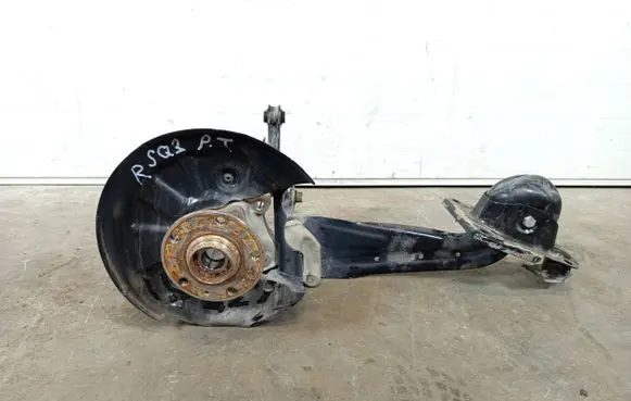 Audi RSQ3 Rear wheel hub spindle/knuckle 
