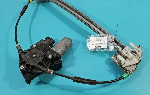 Peugeot 406 Front door window regulator with motor IMPRK1536965