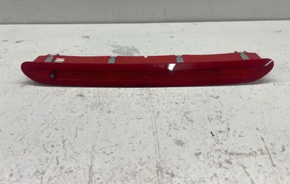 Volkswagen Touran II Third/center stoplight 1T0945087