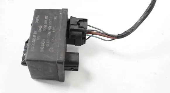 Jaguar XF X250 Glow plug pre-heat relay 9X2Q12B533BB 0281003048