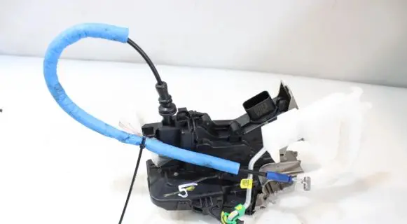 KIA Ceed Front door lock