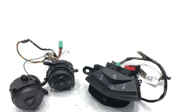 Ford Kuga II Steering wheel buttons/switches BK2T9E740AB