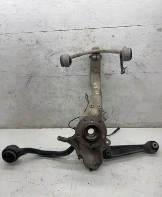 BMW X5 F15 Front wheel hub 6869869 32761226