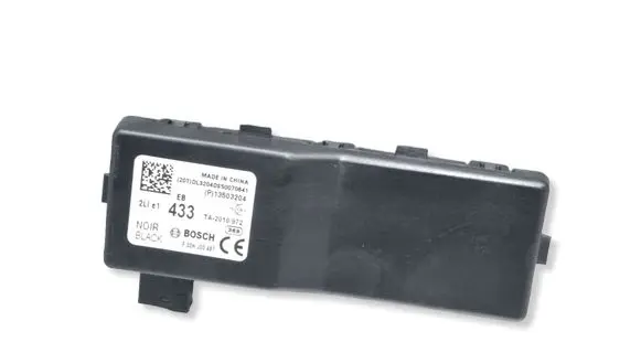 Opel Corsa E Door central lock control unit/module 13503204 TA2010972