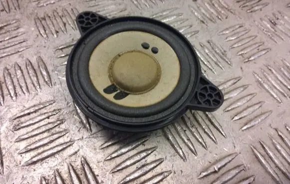 Mercedes-Benz A W176 Panel speaker a2468200202