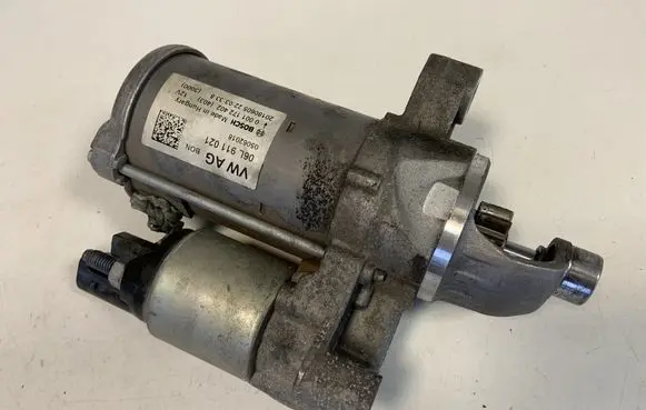 Audi A4 S4 B9 Starter motor 06L911021 0001172402