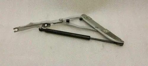 BMW 3 E46 Tailgate/trunk/boot hinge 7001560