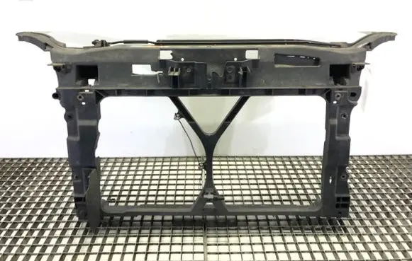 Mazda 5 Front bodywork piece 