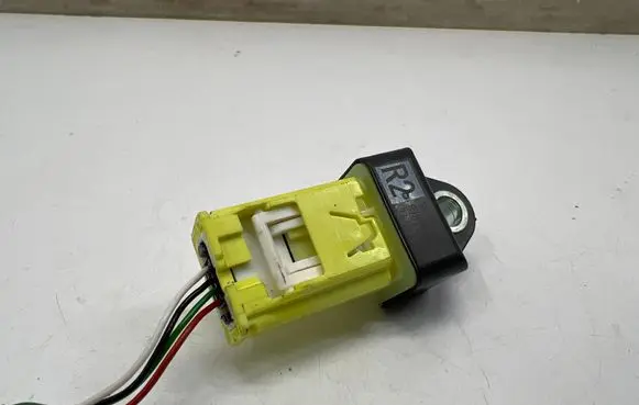 Toyota Yaris XP210 Airbag deployment crash/impact sensor 898310D40
