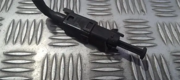 Volvo S40, V40 Brake pedal sensor switch 9146505