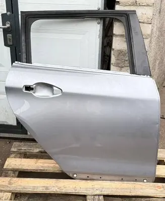 Peugeot 2008 I Rear door 