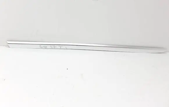 Volvo XC60 Front arch trim 