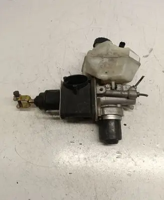 Mercedes-Benz E W211 Master brake cylinder A2114300302