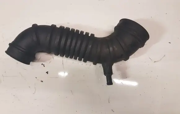 Mitsubishi Pajero Air intake hose/pipe