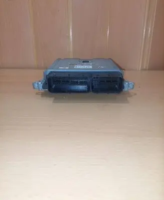 Volvo XC60 Engine control unit/module P31303388 0281015286
