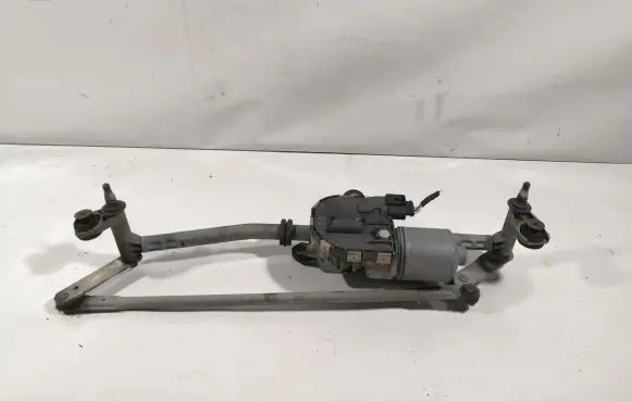 Front wiper linkage