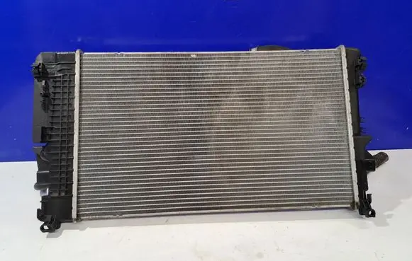 Mercedes-Benz Vito Viano W639 Coolant radiator DD7M046TT