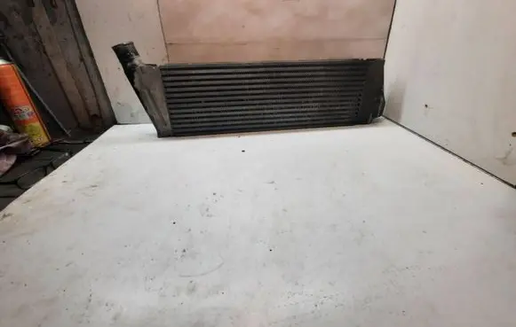 Renault Megane II Intercooler radiator 8200115540 0026460 E2443