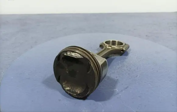Peugeot 2008 I Piston 9807260380