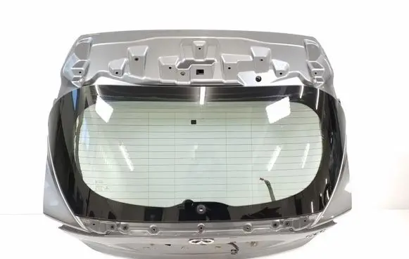 Infiniti Q30 Tailgate/trunk/boot lid K01005DAMA