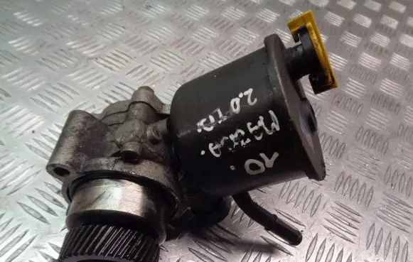 Mazda 626 Power steering pump CB873265X