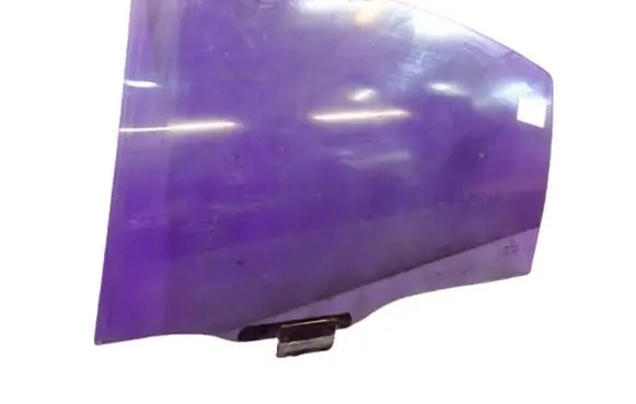 Peugeot 607 Front door window glass four-door 