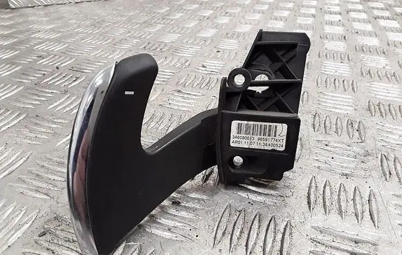 Citroen C4 I Picasso Steering wheel buttons/switches 96591774XT