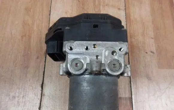 Mazda 6 ABS Pump 1338005670 GHR1437A0