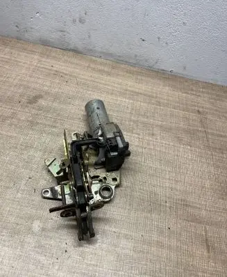 Mercedes-Benz E W210 Tailgate/trunk/boot lock/catch/latch A2107400536
