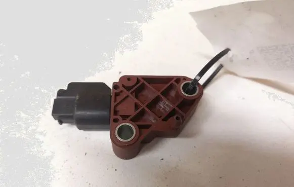 Volvo V50 Airbag deployment crash/impact sensor 9206975 MRSA5 8840A5