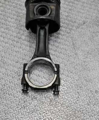 Fiat Ducato Piston with connecting rod