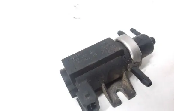 Volkswagen Golf III Turbo solenoid valve 1H0906627