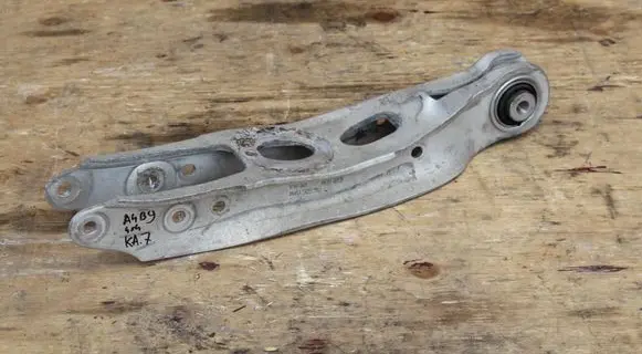 Audi A4 S4 B9 Rear upper control arm/wishbone 8W0505311E