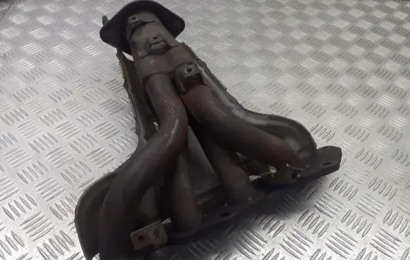 Mazda 6 Exhaust manifold