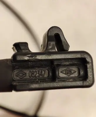Windshield washer spray nozzle