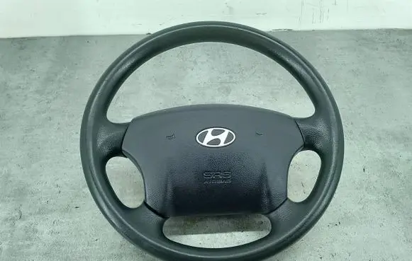 Hyundai Sonata Steering wheel