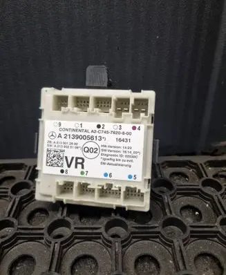 Mercedes-Benz E W213 Door control unit/module A2139005613 A2139012600