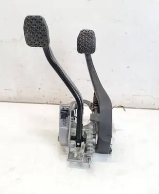 BMW 3 E90 E91 Brake pedal 2283725 67871110