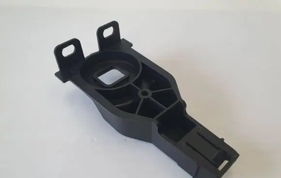 Porsche Macan (95B) Radiator mount bracket 95B121093A